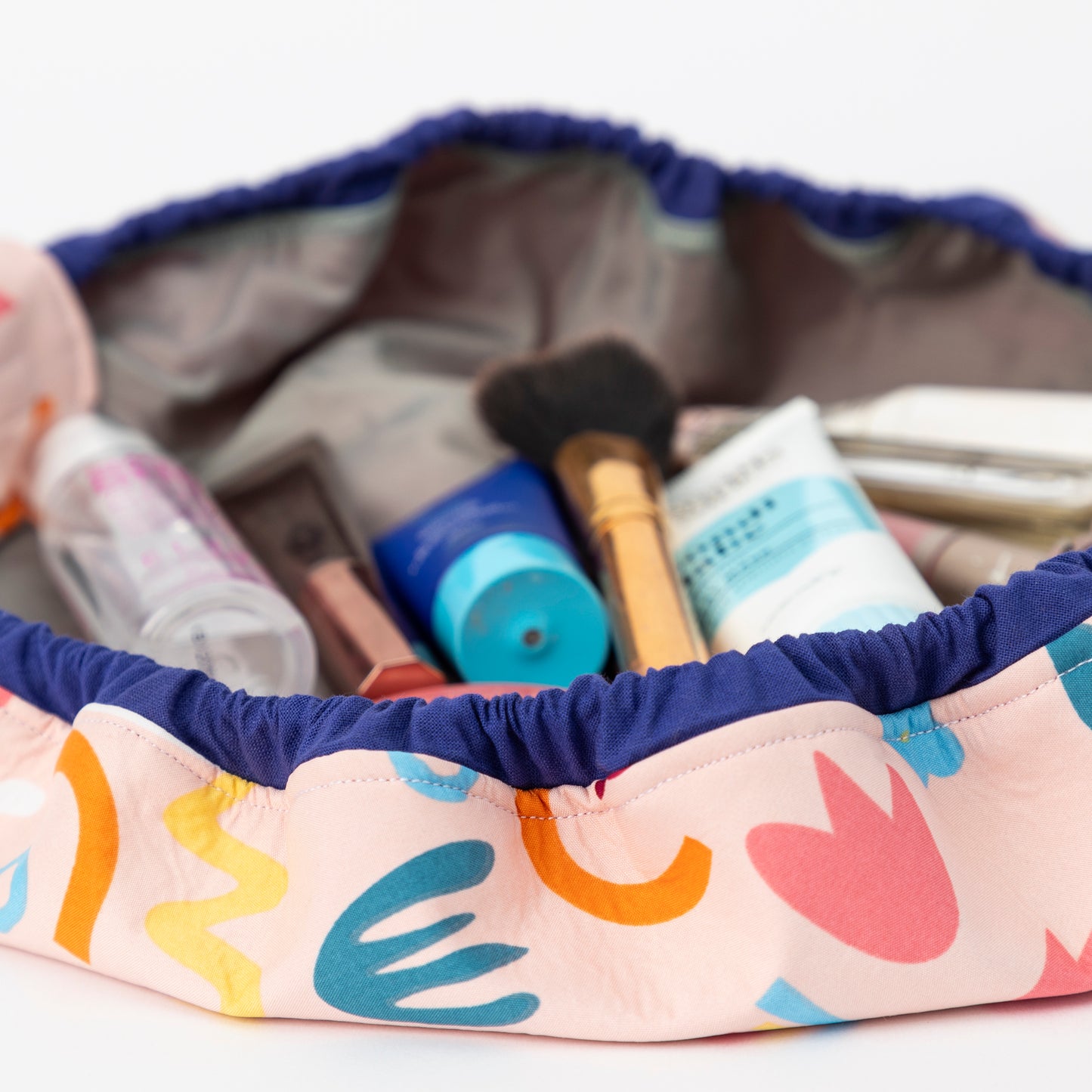 drawstring make up pouch - close up