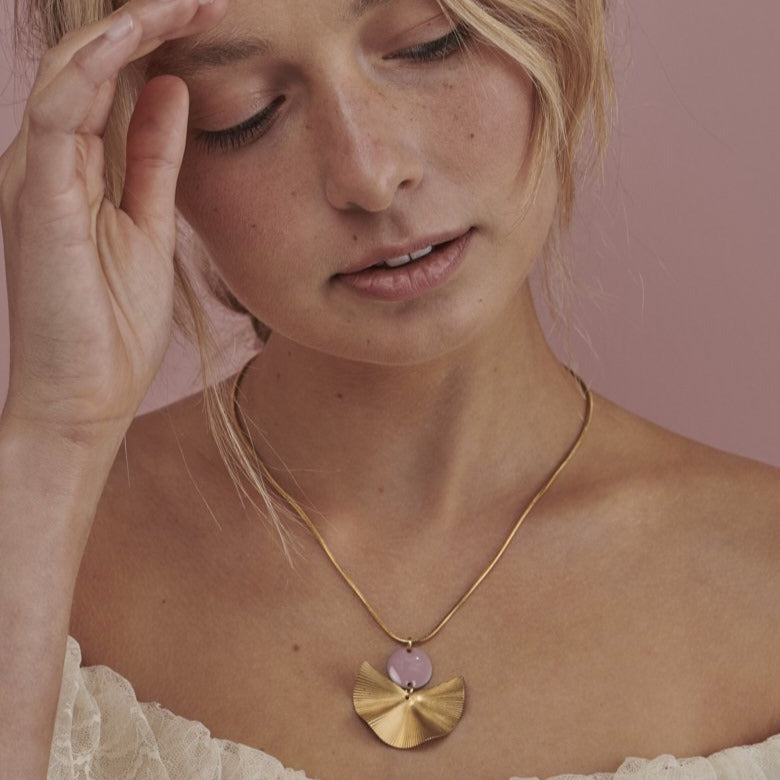 munroe necklace