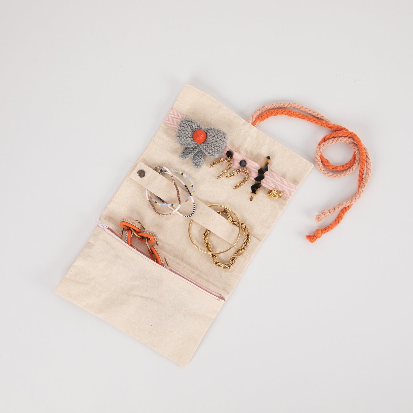 jewellery roll