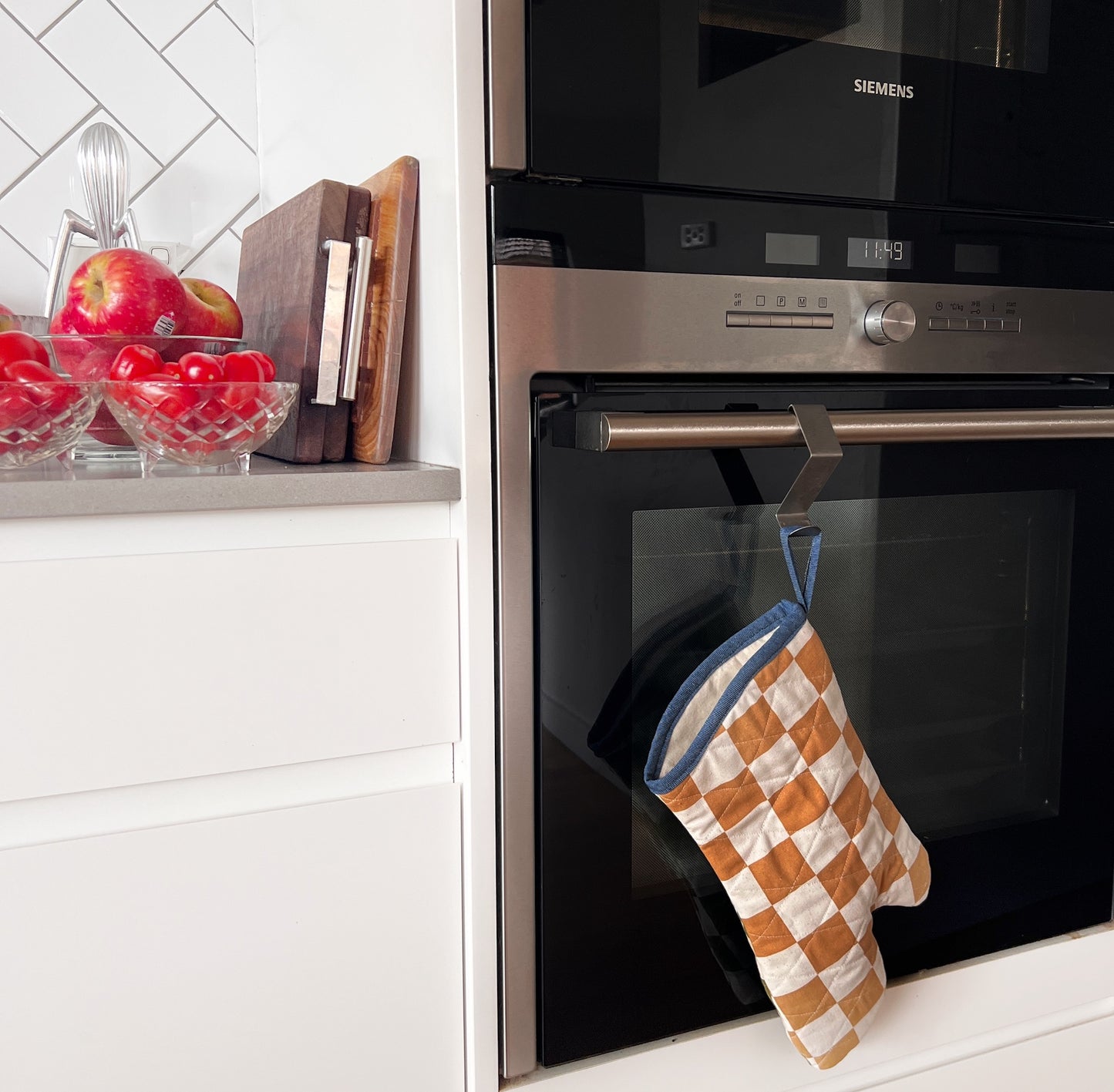 oven mitt - reversible