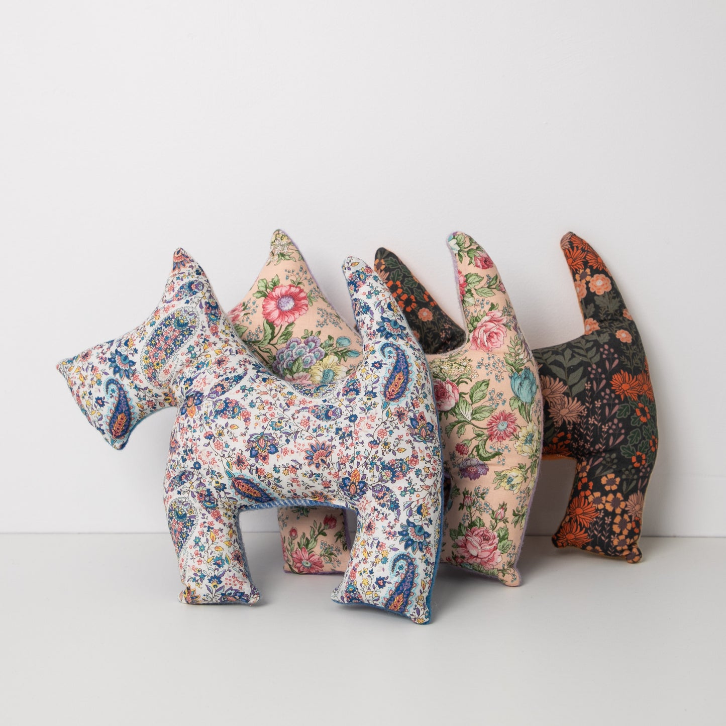 Reverse side of Scotty Dogs - a floral fabric