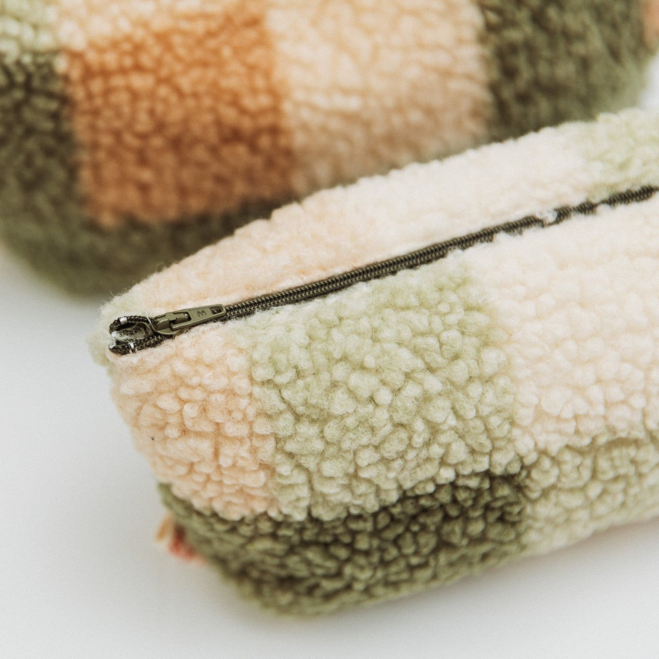 sherpa pouch