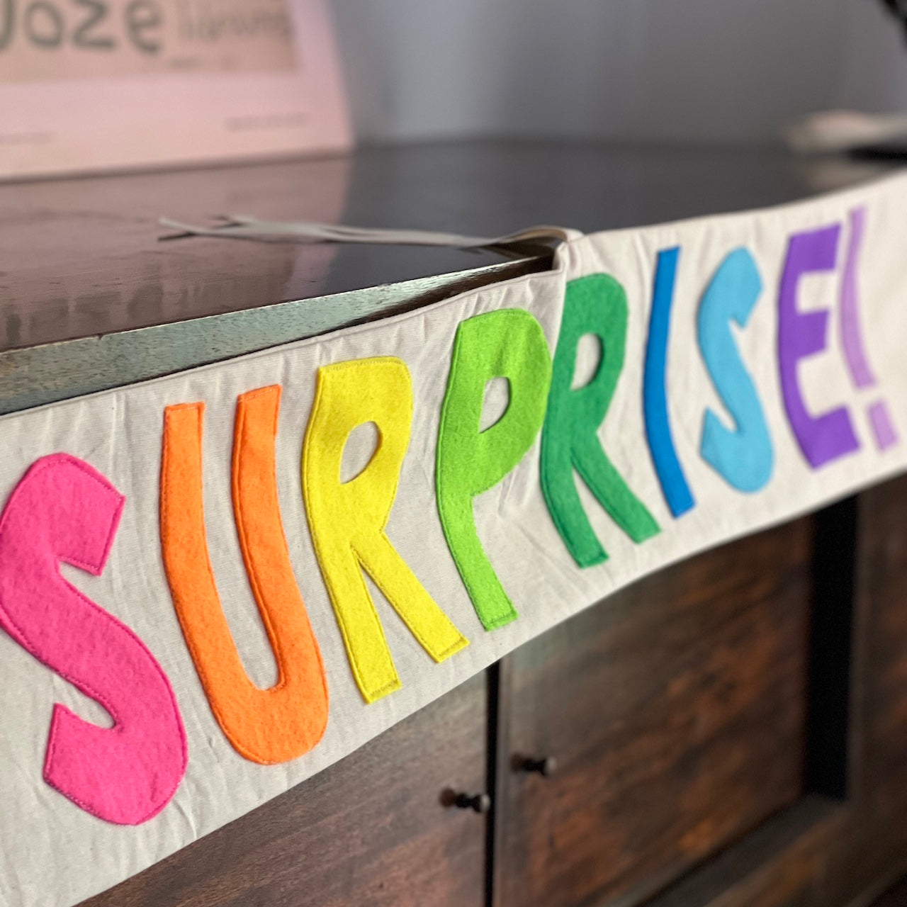 Close Up: Surprise Banner